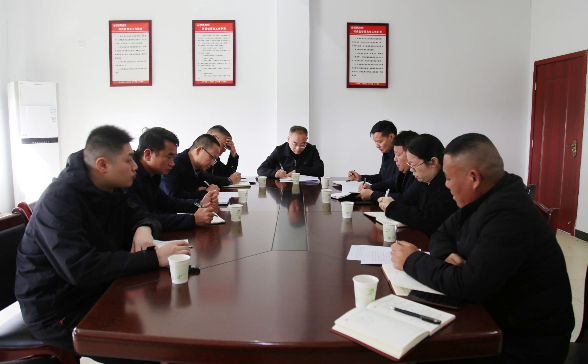市长江南_副本.jpg